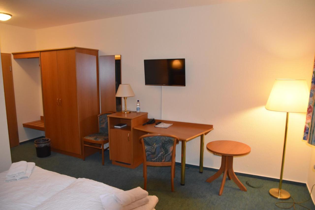 Hotel Zum Gesundbrunnen บาดซวิสเชนอาว์น ภายนอก รูปภาพ